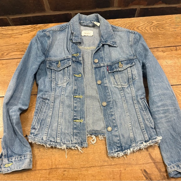 Levi's Jackets & Blazers - Levi’s Denim Jacket with Frayed Hem